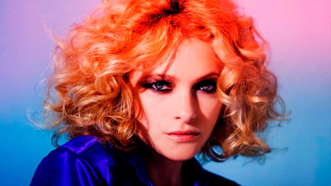 Alison Goldfrapp: The Times la saca del armario