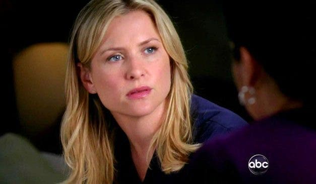 Jessica Capshaw anuncia su salida de Anatomía de Grey