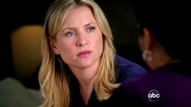 Greys Anatomy 6x20 Hook Line and Sinner Arizona Robbins Cap