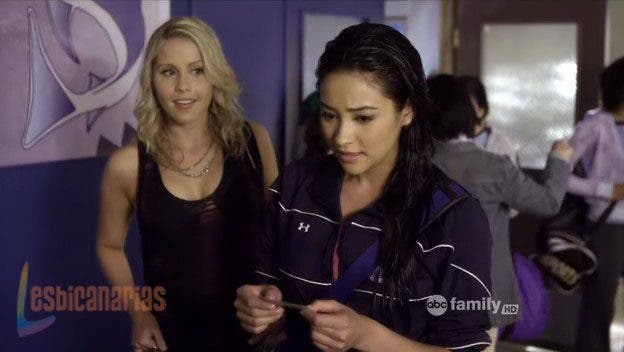 Pretty Little Liars 2x02 06