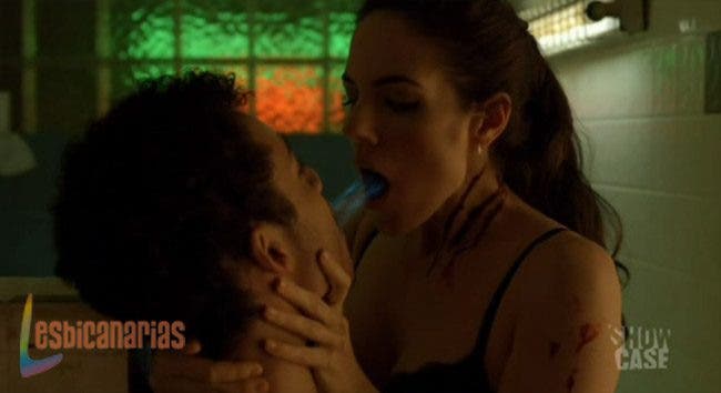 Lost Girl 2x01 02