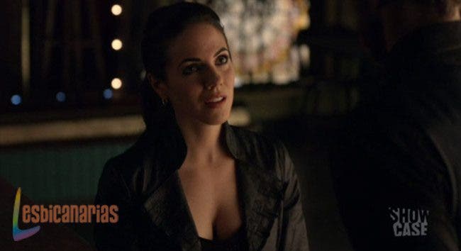 Lost Girl 2x01 12