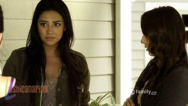 Pretty Little Liars 2x12 02