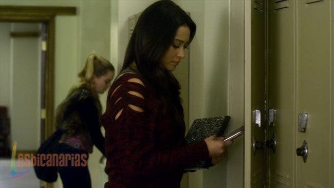 Pretty Little Liars 2x23 02