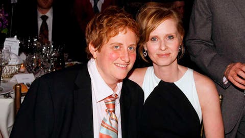 Cynthia Nixon y Christine Marinoni