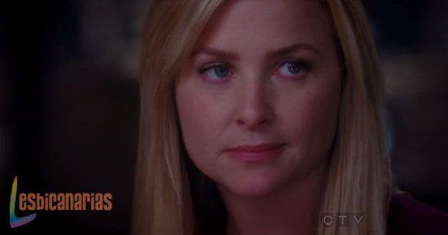 Arizona escuchando el discurso de Callie