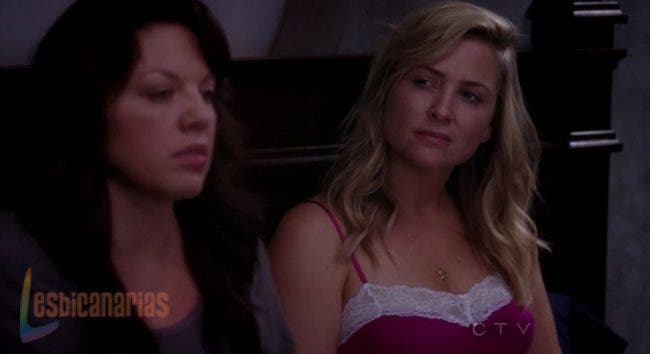 Callie y Arizona en la cama