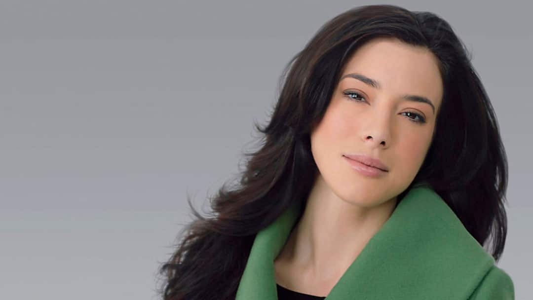 Jaime Murray y sus múltiples papeles lésbicos