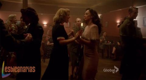 Betty bailando con Gladys