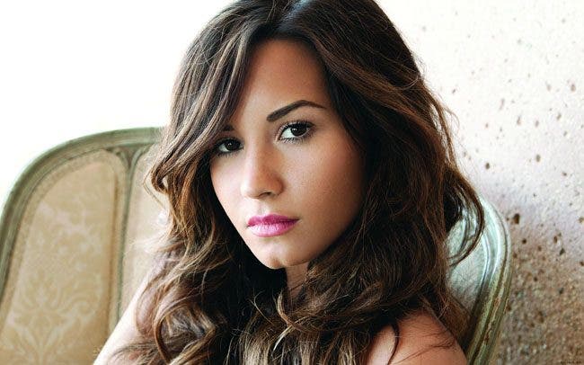 Demi Lovato habla sobre su relación con Santana en Glee