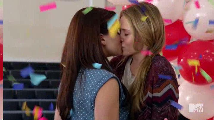 Faking it resumen de episodio 1×01 Amy y Karma