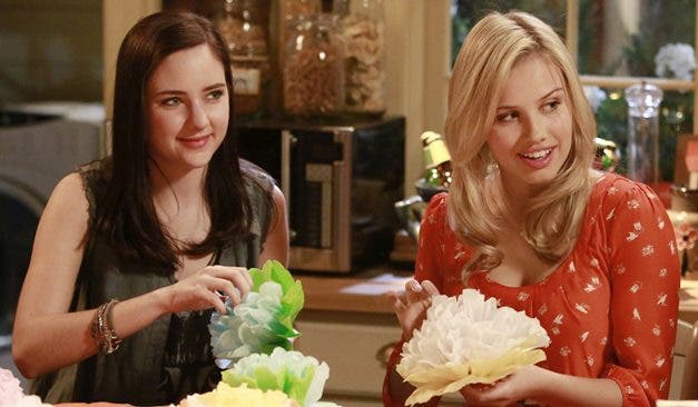 Greer y Brenna la pareja lésbica de Chasing Life