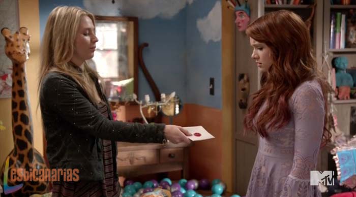 Amy y Karma momento carta