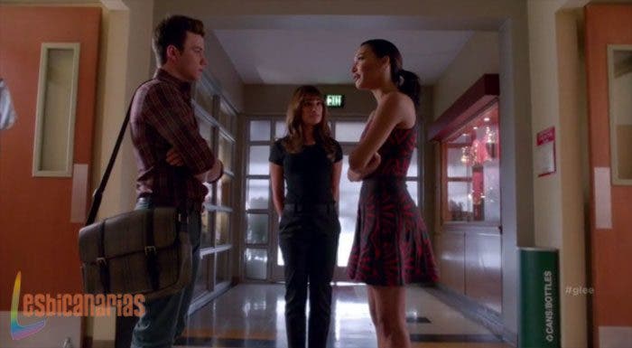 Santana hablando con Kurt