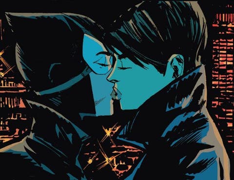 Catwoman sale del armario como bisexual