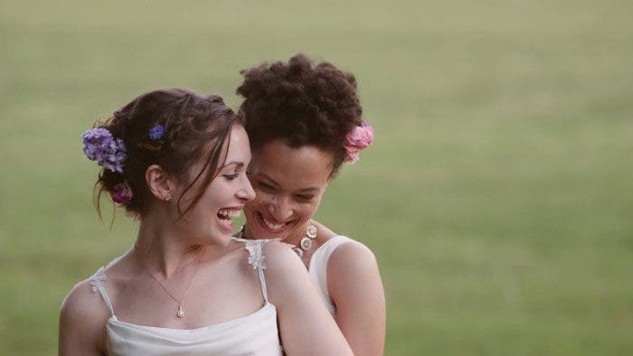 Esta boda lésbica te sacará una sonrisa