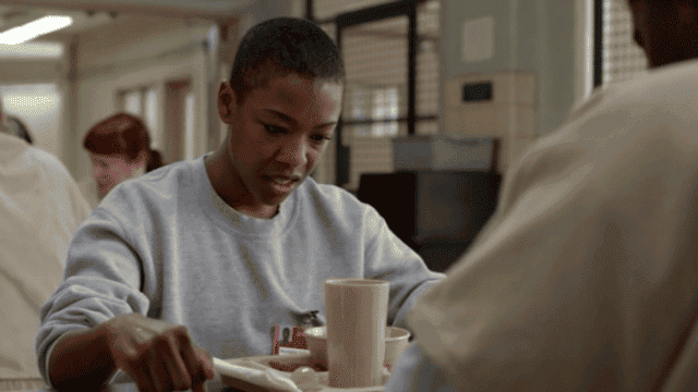 Poussey buscando amor y nosotras tan lejos de esa cárcel... Qué injusto