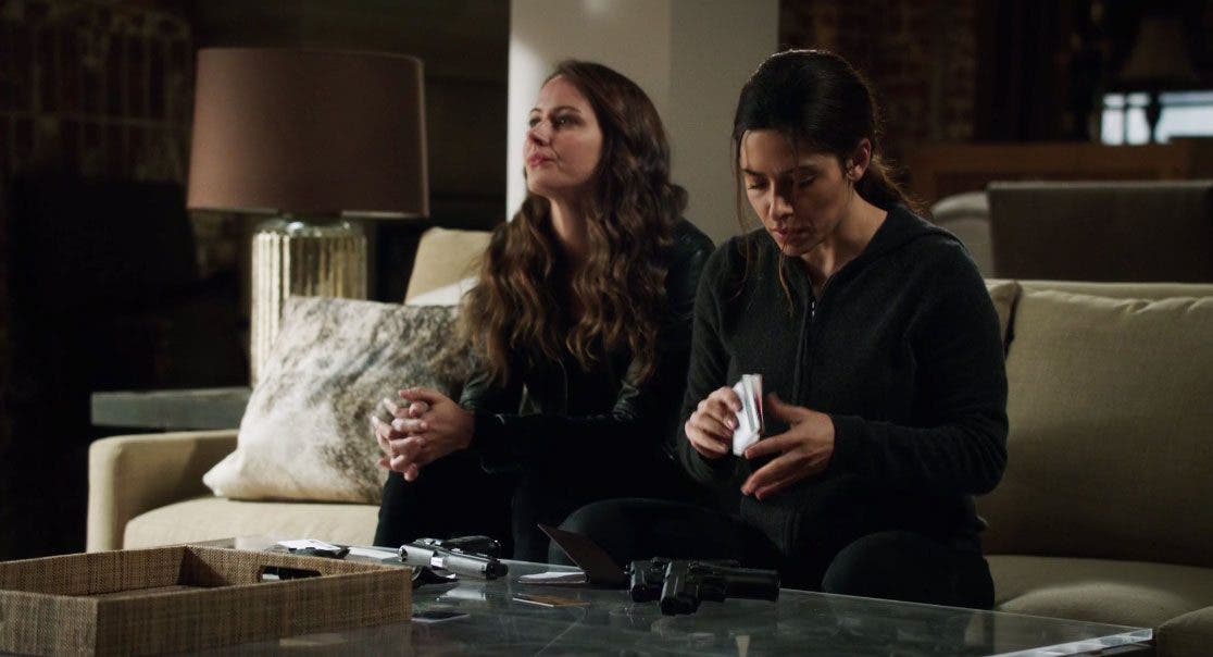 Root y Shaw hablando