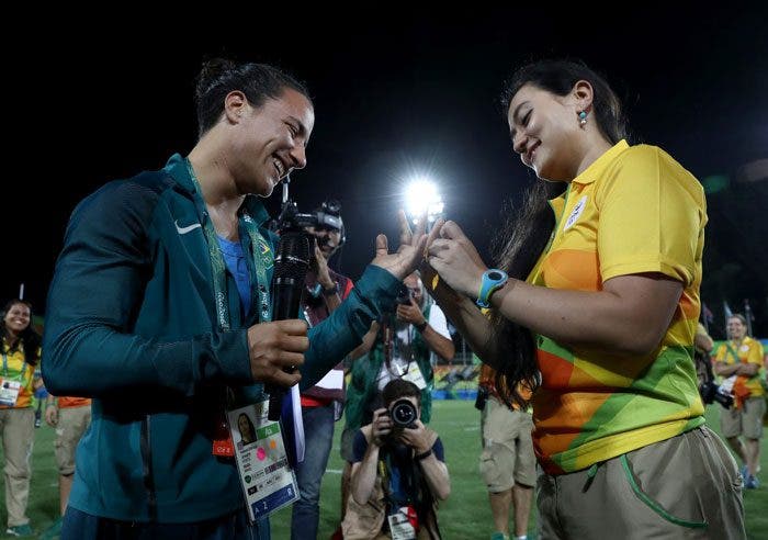 pareja lésbica pedida de mano brasil