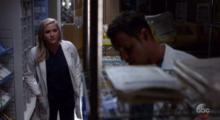 Arizona habla con Alex