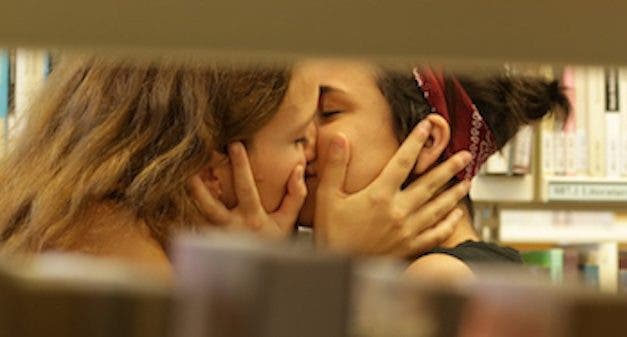 Library Love Stories: Tu nuevo cortometraje favorito.