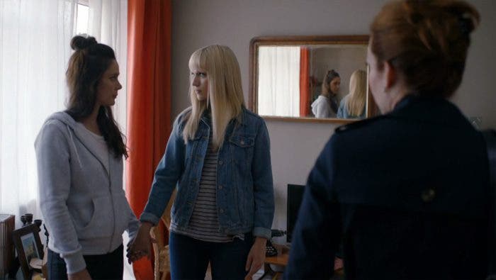 Niska y Astrid resumen de episodio 2×07 Humans