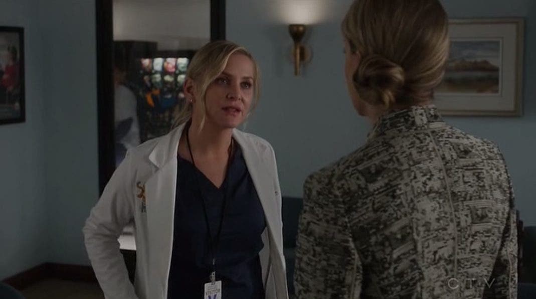 Arizona hablando con la madre