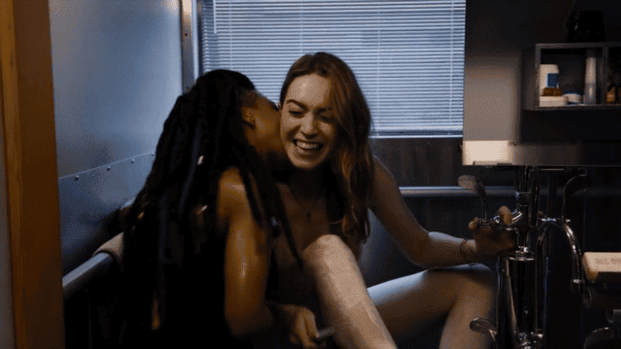 Sense8: Resumen de episodio 2×03 – Nomi y Amanita