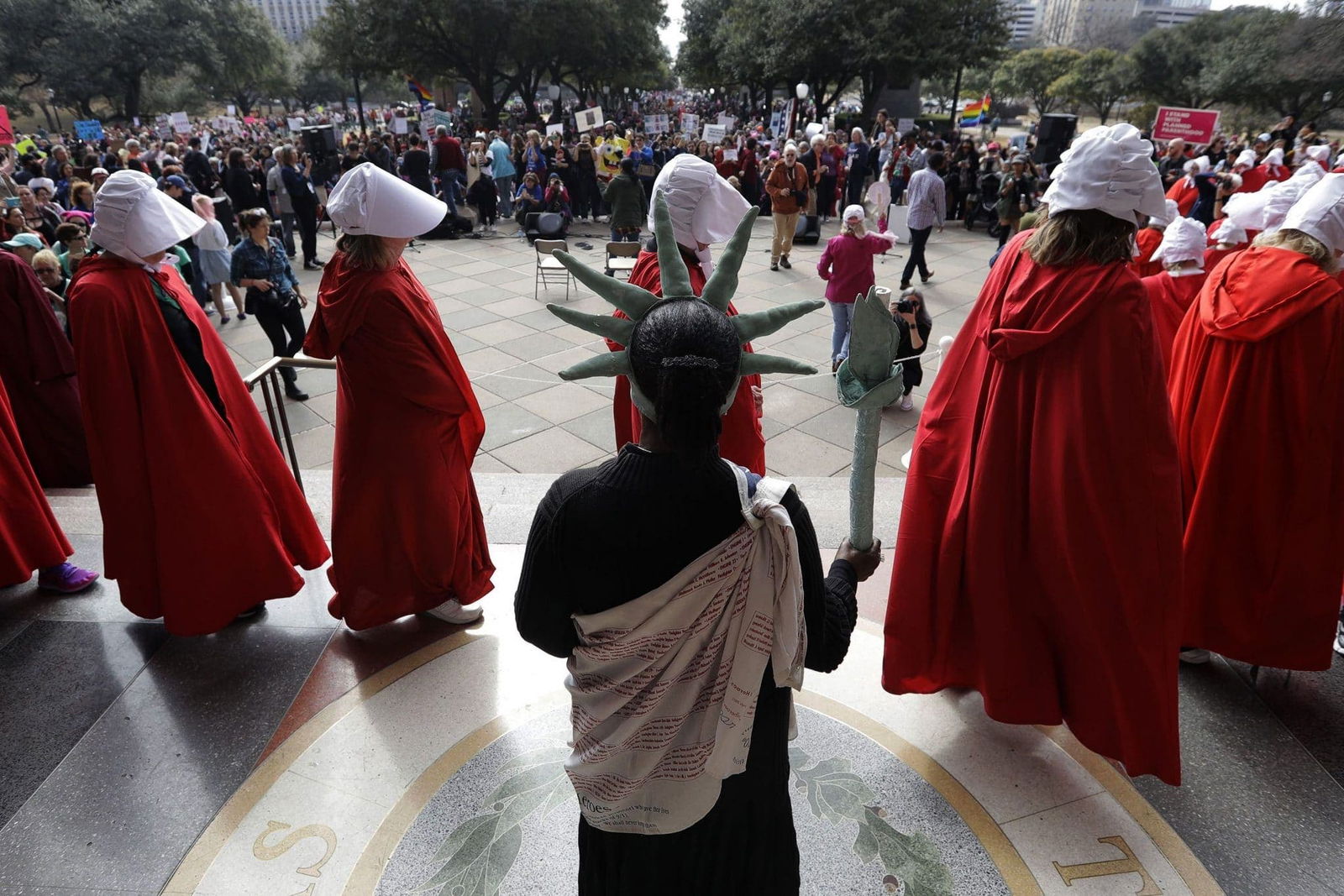 handmaidstale womensmarch2018