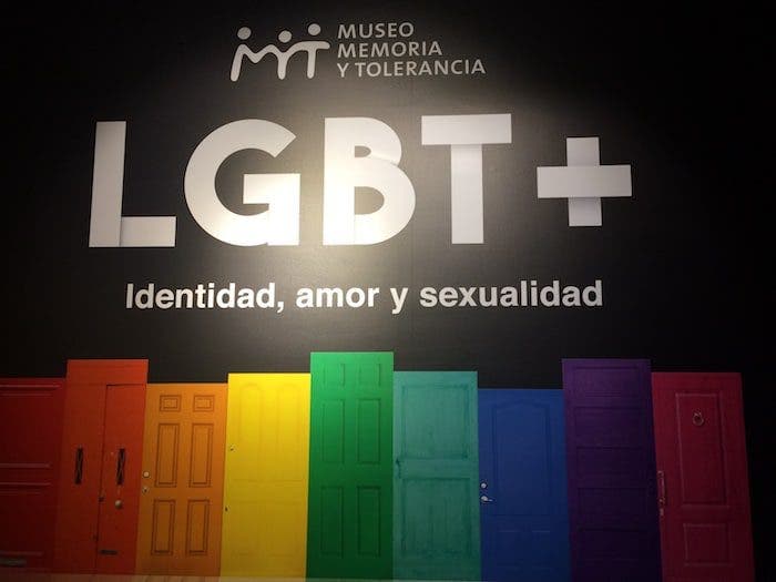 El Museo de Memoria Y Tolerancia sale del closet 