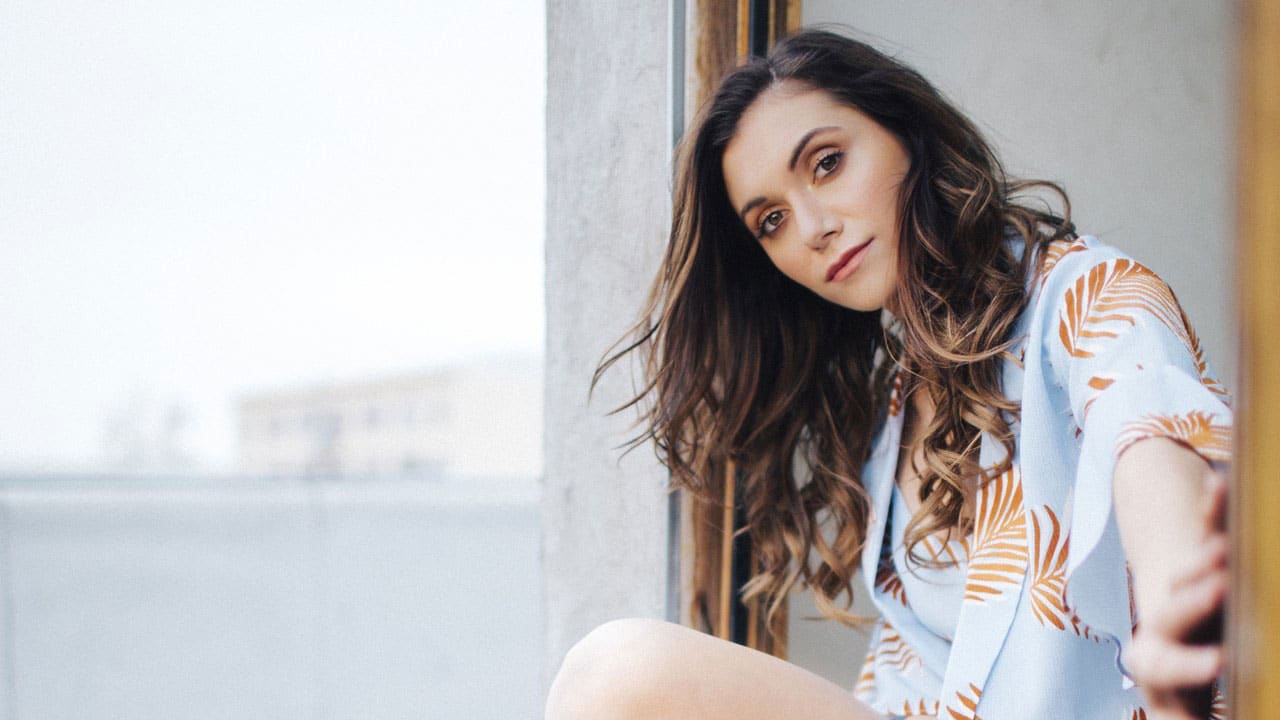 Alyson Stoner: «Una mujer cambió todo lo que sabía sobre mi como mujer, humana y artista»