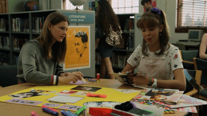 Resumen de Everything Sucks 1×03 – Kate y Emaline