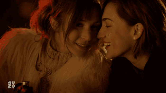 Wynonna Earp: Resumen de episodio 3×01 – Waverly y Nicole