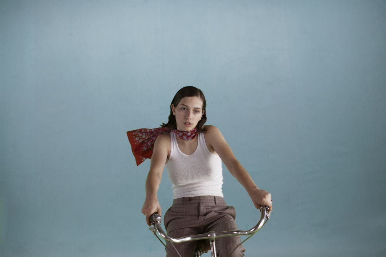 King Princess presenta videoclip del tema Pussy is God y es predeciblemente queer