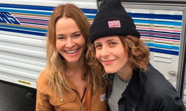 Kate Moennig y Leisha Hailey quieren que las escuches en su nuevo podcast llamado Pants