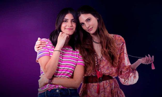 Juliantina: la pareja lésbica de Amar a Muerte