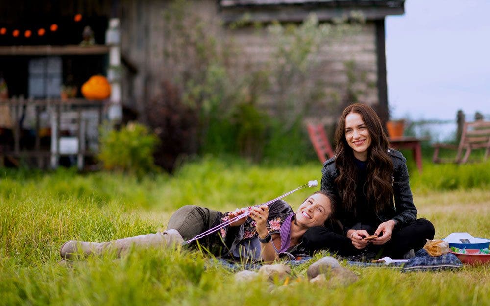 Wynonna y Waverly felices