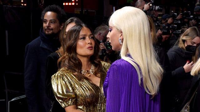 Lady Gaga y Salma Hayek