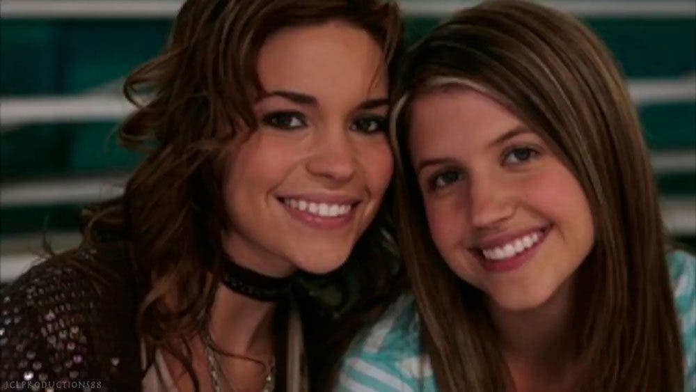 Ashley y Spencer sonriendo