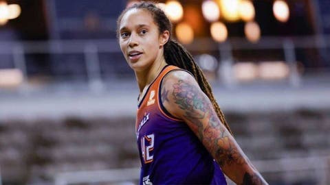 Brittney Griner jugando basquetbol