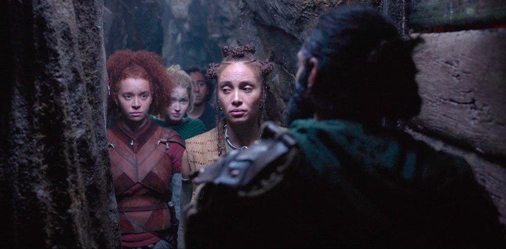 Jade, Scorpia, Elora, Graydon y Boorman se infiltran para rescatar a Willow y Kit