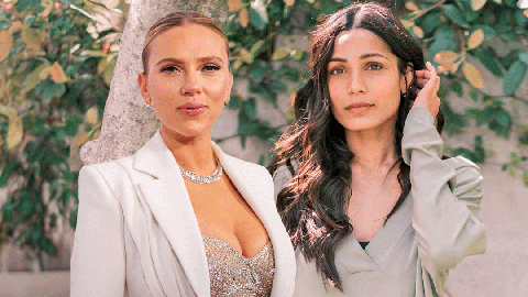 Scarlett Johansson y Frieda Pinto