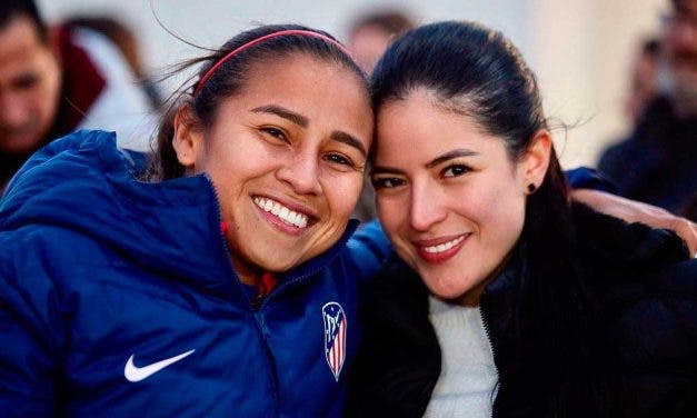 Leicy Santos anuncia su compromiso con Geraldine Matallana